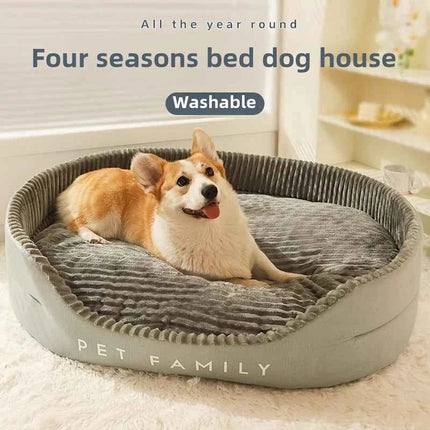 Dog lying on a gray 'PET FAMILY' bed with text indicating washability and year-round use.